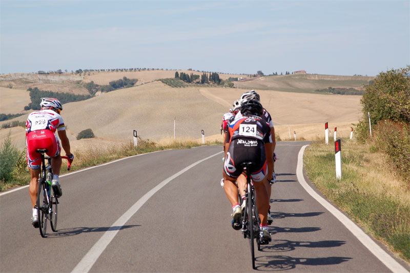 gal/2006/07 - Fondo della Valdarbia II serie/3 - Su e giu per le crete e  l arrivo/DSC_0055-01.jpg